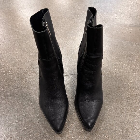 Steve Madden Soft Leather Pointed Toe Ankle Boots - Picture 3 of 5